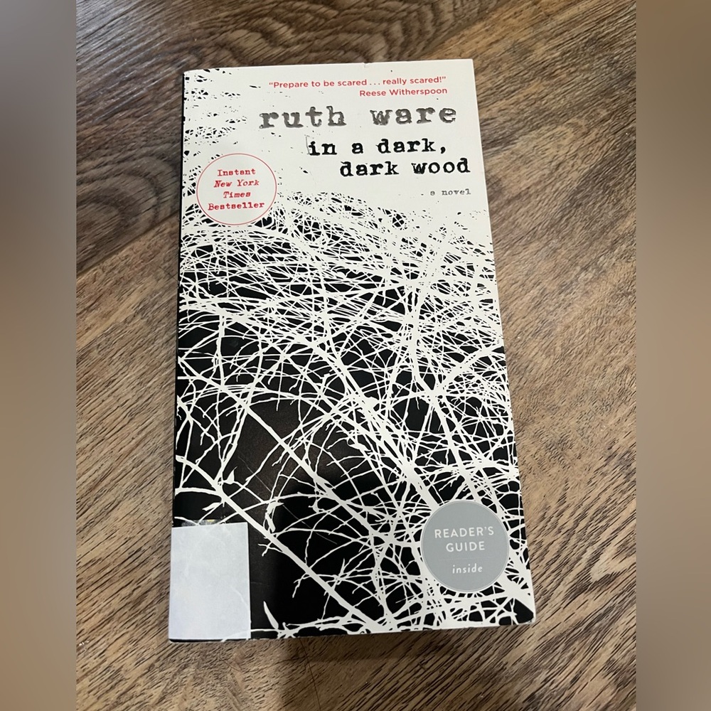 📚2/$12- books: Ruth Ware 'In a Dark, Dark Wood' Novel